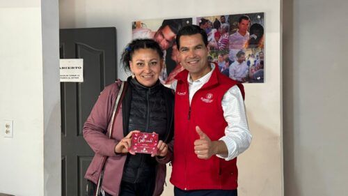 DIPUTADO BETO VALLE ENTREGA LENTES Y PREMIOS POR SAN VALENTÍN A LA COMUNIDAD DE TECATE