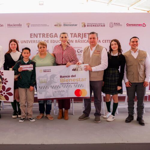 AVANZA EN BAJA CALIFORNIA ENTREGA DE BECAS RITA CETINA CON APOYO DE GOBERNADORA MARINA DEL PILAR