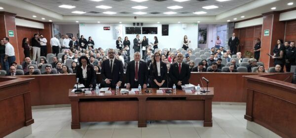 PRESENTA CONSEJERO JURÍDICO GLOSA DEL CUARTO INFORME DE GOBIERNO ESTATAL