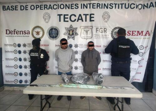 POLICÍA DE TECATE EVITA ROBO DE CABLEADO Y ASEGURA A DOS PERSONAS CON DROGA