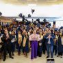ENCABEZA GOBERNADORA MARINA DEL PILAR GRADUACIÓN DE BACHILLERATO PARA 99 BENEFICIARIAS DEL PROGRAMA TARJETA VIOLETA