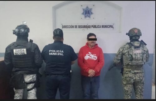 TECATE : EN OPERATIVO DETIENEN A UNA PERSONA CON ORDEN DE APREHENSIÓN ACTIVA