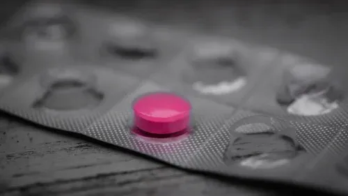 LLAMAN A AUTORIDADES DE SALUD A INFORMAR SOBRE TRANSICIÓN EL ABASTO DE MEDICAMENTOS