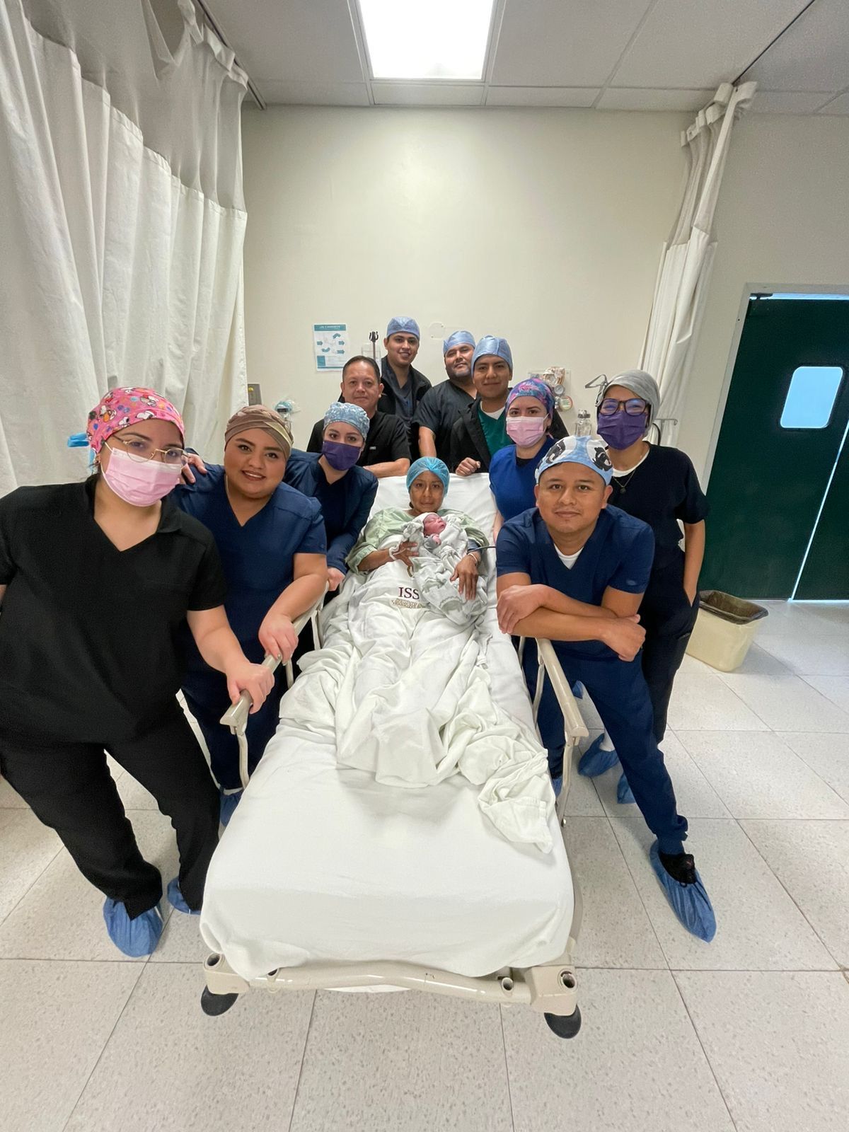 RECIBEN A LOS BEBÉS DE AÑO NUEVO EN BAJA CALIFORNIA: A LAS 00:00 HORAS NACIÓ EL PRIMERO EN TIJUANA