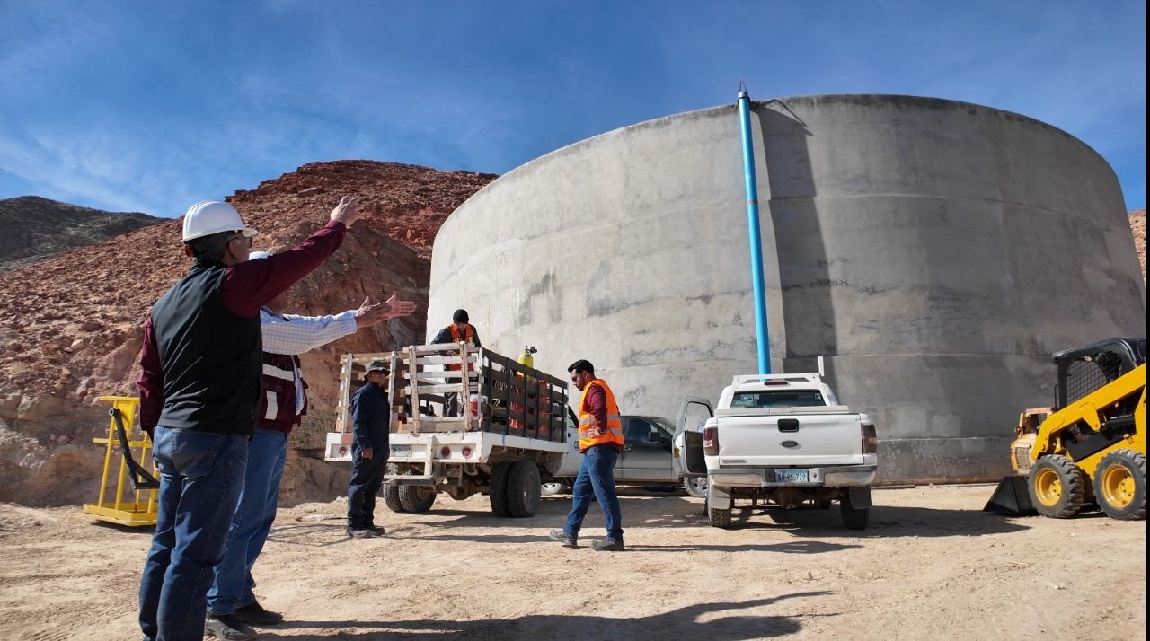REALIZAN TRABAJOS DE MANTENIMIENTO AL ACUEDUCTO RÍO COLORADO-TIJUANA