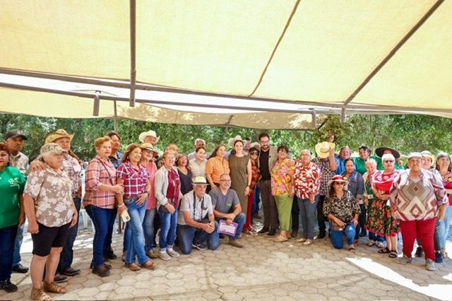 CELEBRA DIF MUNICIPAL A LOS ABUELOS DE LOS CLUBS DE LA ALEGRIA DE TECATE EN SU DIA