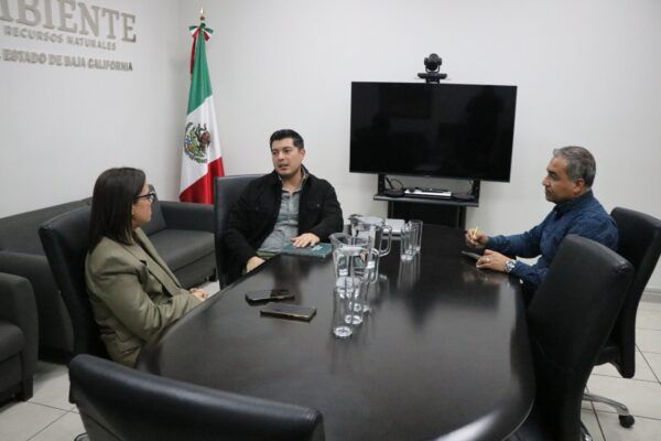 SE REÚNE MÓNICA VEGA CON REPRESENTANTE DE LA SEMARNAT EN BC PARA FORTALECER LA AGENDA AMBIENTAL EN EL ESTADO
