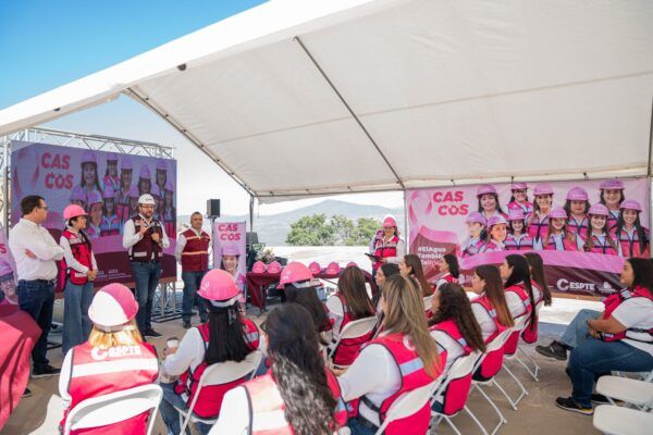 LA COMISIÓN ESTATAL DE SERVICIOS PÚBLICOS DE TECATE IMPULSA LA EQUIDAD HÍDRICA Y EL LIDERAZGO FEMENINO CON LA FIRMA DEL CONVENIO “CASCOS ROSAS” EN EL MARCO DEL FORO VOCES DEL AGUA EN LA FRONTERA NORTE