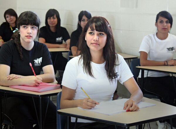 PARTICIPAN ESCUELAS FORMADORAS DE DOCENTES EN “CONFERENCIAS A FAVOR DE LA PAZ 2023”