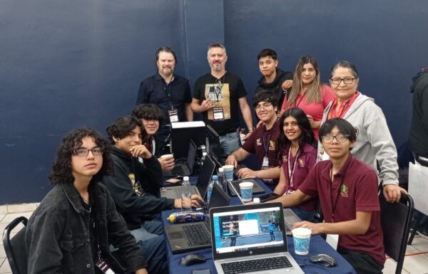 GANAN ESTUDIANTES DE CECyTE BC 1ER Y 2DO LUGAR EN CONCURSO HACKATHON