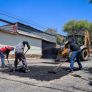 ATIENDE GOBIERNO DE ROMÁN COTA LA CALLE 18 DEL REFUGIO CON PROGRAMA PERMANENTE DE BACHEO