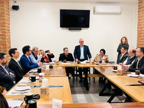 CANDIDATO A LA PRESIDENCIA NACIONAL DE CANACINTRA SOSTIENE REUNION CON EMPRESARIOS DE TECATE
