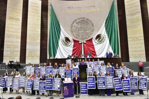 CONMEMORAN 70 AÑOS DEL VOTO DE LA MUJER EN MÉXICO
