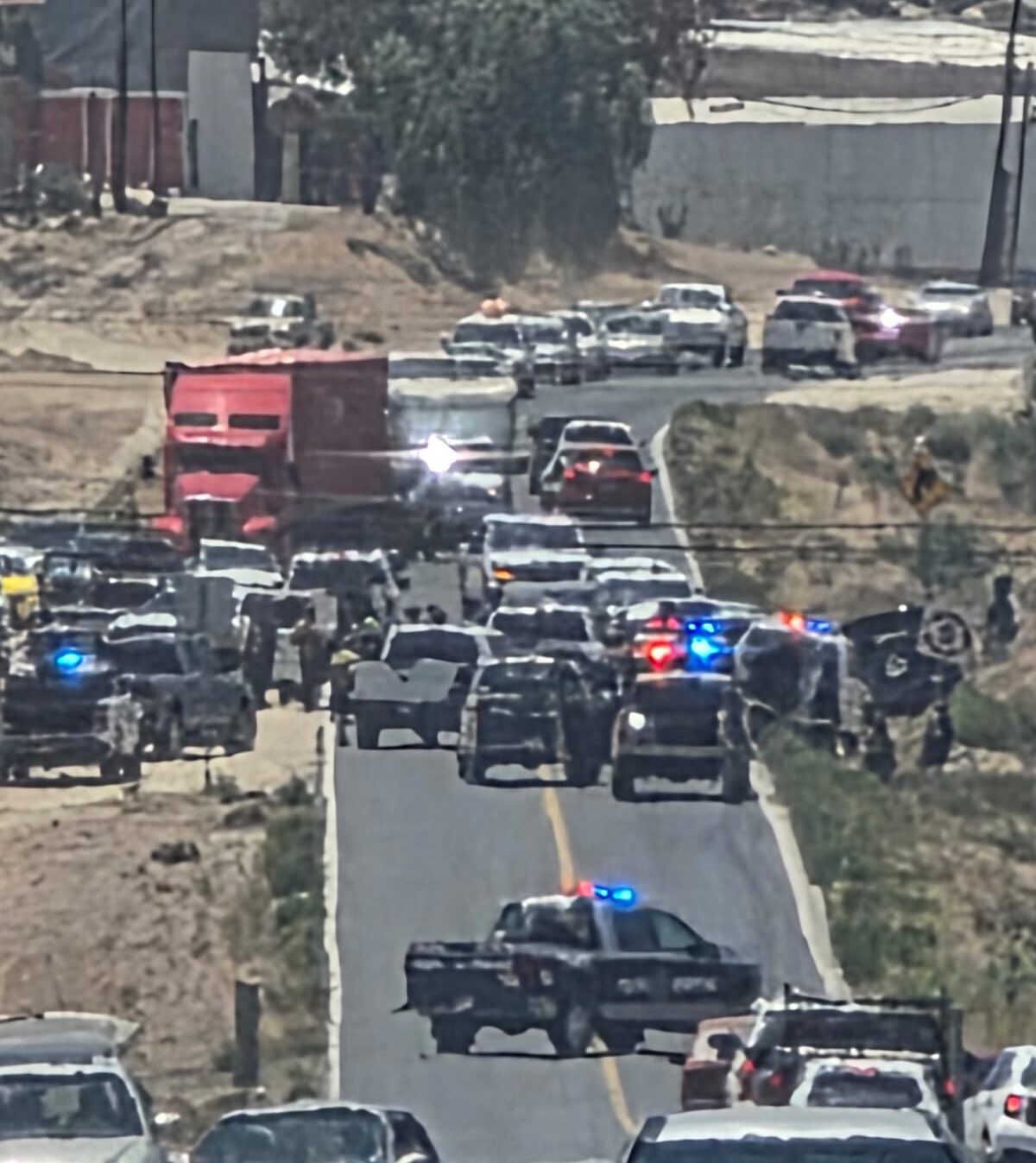 MUERE UNA PERSONA TRAS PERSECUCIÓN EN LA CARRETERA LIBRE DE TECATE A MEXICALI