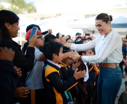 GOBIERNO DE BC FACILITA TRÁMITES DE NACIONALIDAD MEXICANA A NIÑAS, NIÑOS Y ADOLESCENTES