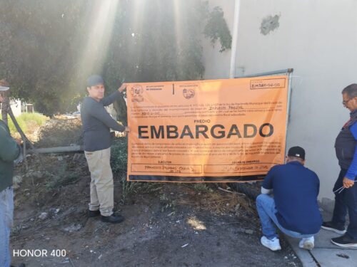 POR ADEUDO DE CASI 500 MIL PESOS DE PREDIAL, EJECUTAN EMBARGO EN ENSENADA