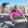 ENTREGA ALCALDE DE TECATE DE 30 MIL KILOS DE CEMENTO
