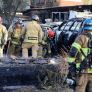 TECATE: INCENDIO CONSUME VEHÍCULOS Y LLANTAS EN YONKE LOS ALTOS